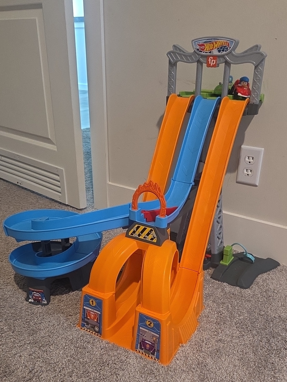 Fisher Price Hot Wheels Race Track